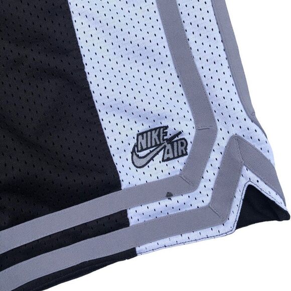 Vintage Nike Shorts Medium Black/White - Picture 9 of 10